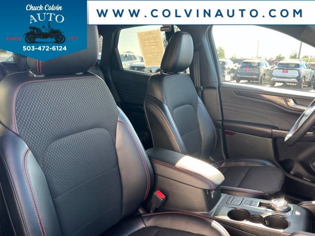 2025 Ford Escape ST-Line Select