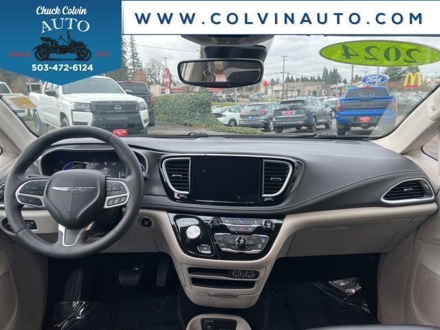 2024 Chrysler Pacifica Hybrid Select