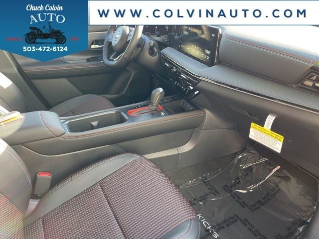 2025 Nissan Kicks SR