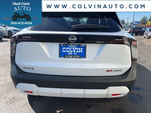 2025 Nissan Kicks SR