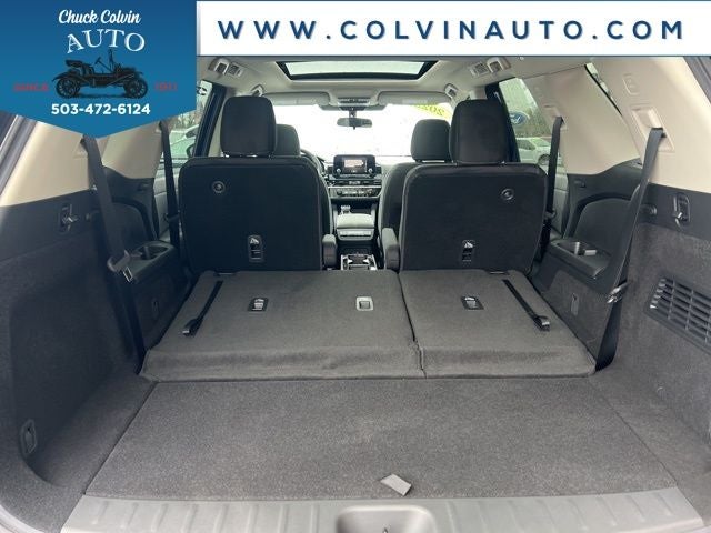 2025 Nissan Pathfinder SV