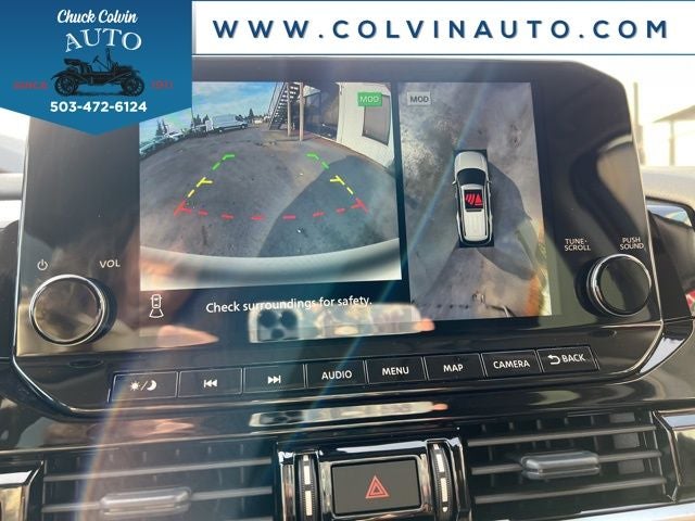 2025 Nissan Pathfinder SL