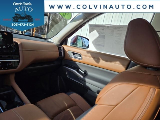 2025 Nissan Pathfinder Platinum