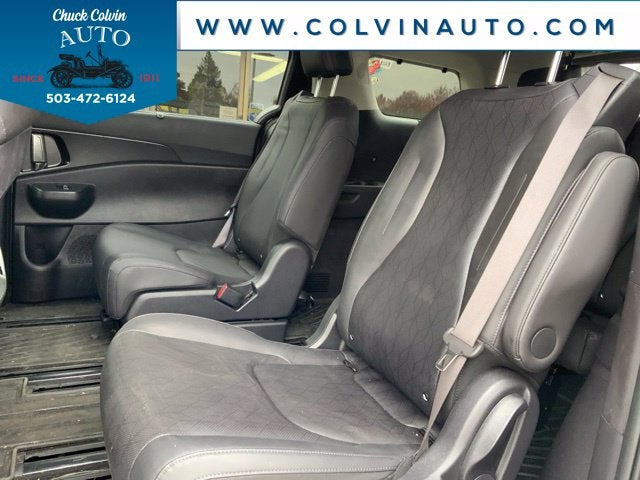 2025 Kia Carnival SX